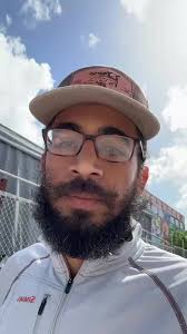 Love Hope Music Community Cleanup at @lincolnsbeardmiami featuring  @mackboogaloo