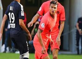 البرازيلي تياغو سيلفا يحصل على مزايا كبيرة في باريس سان جيرمان طبقا لفوتبول ليكس. ØªÙŠØ§ØºÙˆ Ø³ÙŠÙ„ÙØ§ ÙÙŠ Ø·Ø±ÙŠÙ‚Ù‡ Ù„Ù…ØºØ§Ø¯Ø±Ø© Ø³Ø§Ù† Ø¬ÙŠØ±Ù…Ø§Ù† Ø±Ø£ÙŠ Ø§Ù„ÙŠÙˆÙ…