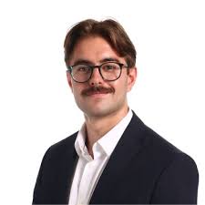 I'm thrilled to share that after a wonderful summer interning at Proskauer  Rose, I will be returning as a Project Assistant in New York City after  graduation! Thank you to everyone who