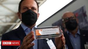 A vacina está disponível nos postos de vacinação do sus para os grupos prioritários definidos na campanha. Covid 19 Governo De Sp Promete Vacinacao Contra A Covid 19 Para Janeiro Bbc News Brasil
