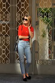 Perfect Jeans And Red T Shirt Patiness Casual Tshirt Outfit Red Shirt Outfit Casual Red Shirt Outfits