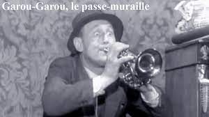 Mais les choses se compliquent lorsqu'il tombe amoureux de susan, une jolie jeune femme complice de cambriolages. Garou Garou Le Passe Muraille 1951 Casting Du Film Realise Par Jean Boyer Youtube
