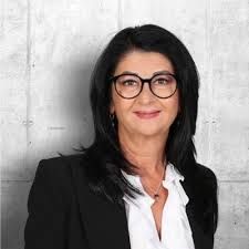 Ich freue mich, meinen Bachelor in Betriebsökonomie mit Vertiefung Banking  & Finance an der ZHAW School of Management and Law erfolgreich  abgeschlossen zu haben. Besonders freue ich mich über die…