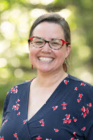 Carley Cave's Instagram, Twitter & Facebook