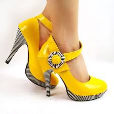 Black And Yellow High Heels If Someone Took Extract Of Summertime And Made A Shoe Out Of It It Might Look Something Like This Fun N Funky Heels Women Shoes Yellow Heels