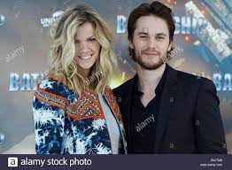Battleship 2012 ganzer film battleship 2012 imdb battleship 2012 schauspieler battleship 2012 besetzung battleship 2012 ganzer film deutsch battleship 2012 dvd battleship 2012 musik. Brooklyn Decker Battleship 2012 Stockfotos Und Bilder Kaufen Alamy
