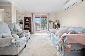 ONE Agency Lindy Harris added a...