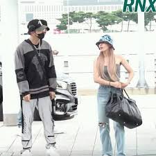 Watch popular content from the following creators: Kard Bmin Somin And Bm Today In Airport Facebook