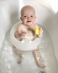 The mesh material also makes it easy to drain water easily from the bath booster and dries up quickly. Childhome Baby Bath Booster Frosted From 6 Months Unisex Bambini
