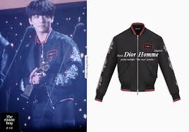 Kim jones has designed custom dior stage wear for bts' worldwide tour. Beyond The Style Alex Pa Twitter Jungkook Bts 180125 27th Seoul Music Awards Jungkook ì •êµ­ ë°©íƒ„ì†Œë…„ë‹¨ Dior Homme Jacket Multiple Dior Roses Patches Black Nylon Only Available In Boutiques Https T Co Ushfdi1awu