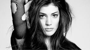 Πάω | η ήβη αδάμου επιστρέφει με νέο single. Me La La Love Paei Eurovision H Hbh Adamoy