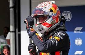 Ben je op zoek naar max verstappen en red bull racing merchandise? Max Verstappen Shows Off New Helmet For 2020 Season