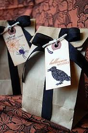 Halloween Wedding Favor Bags And Ideas To Treat Guests Halloween Favors Halloween Wedding Favors Halloween Gift Bags