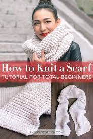 This easy scarf knitting pattern is perfect for beginning knitters. Como Tejer Una Bufanda Para Principiantes Ovejas Y Puntadas Welcome To Blog Easy Knitting Knitting Basics Scarf Knitting Patterns