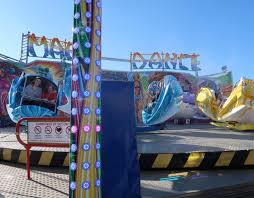 Les tarifs se calculent en fonction du volume à transporter et de la distance à parcourir. Tours Des Sensations Fortes A La Fete Foraine