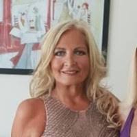 Julie Melson's Instagram, Twitter & Facebook