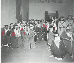 في عام ١٣٦٦هـ كان عمر الملك عبدالعزيز ٧٣ عاما وقام بزيارة لشركة ارامكو في الظهران فكان من فقرات الحفل فلم سينمائي عن ارامكو والبت King Faisal Saudi Arabia King