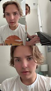 Obsessed with this song @sydneyrosemusic_ , #wehugnow #cover #music  #musician #explorepage #explore #aidancoxmusic #fyp #reels #blowthisup  #viral #artist #indie #singer