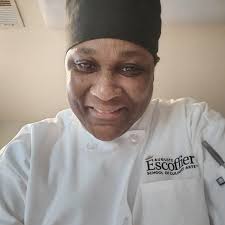 She reminds me of some Blaque Restaurant owners in the group. Ya know who  you are. We see you and will countinue to support you. ❤️❤️❤️❤️📢