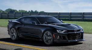 Chevrolet is updating the camaro for 2021 that will include some revised equipment and some new colors. What S The Difference Between The Camaro Zl1 And Ss