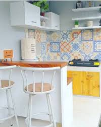Dapur yang kecil dan mungil harus memiliki desain yang tepat agar semua area bisa digunakan secara maksimal. Gambar Dapur Minimalis Sederhana Mungil Gambar Rumah Minimalis 2017 Desain Interior Desain Dapur Interior