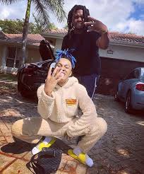 Im Very Curious Why Did X Always Held Up 4 Fingers Does It Have A Meaning Xxxtentacion