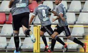 Dalla primavera agli under 13 passando per il calcio femminile vai alla pagina chi siamo →. Covid Nella Rosa Dell Alessandria Calcio Rinviato Il Match Con Il Como Alessandria Oggi
