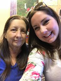 Sharing Memories and Saying Goodbye to a Loved One