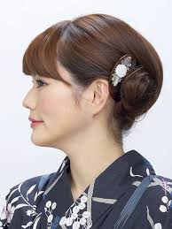 ミディアム浴衣 夜会巻きの簡単アップヘアアレンジ ヘアスタイル ロング ヘアアレンジ 夜会巻き