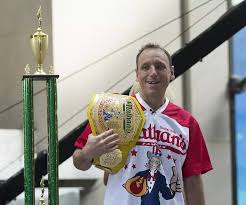 Legendary hot dog gobbler joey chestnut boosted his reputation as one of the world's most competitive eaters after putting away 70 hot dogs in just 10 minutes at the annual coney island fourth of july contest in new york. Kdiacwqltrt5um