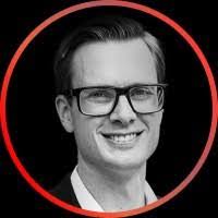 Taylor Barkley's Instagram, Twitter & Facebook