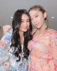 Maybe you would like to learn more about one of these? Profil Dan Biodata Oza Kioza Si Rekan Duet Pamela Safitri