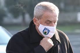 Godine imao je teški moždani udar. Idxmbwivc4p Rm