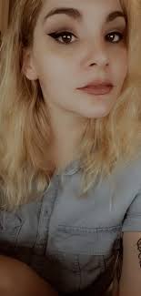 Hello, I'm Stephanie Claire and something to know about me is