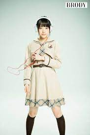 乃木坂46ヘッドホン女子 思い出の制服を見てみよう brody ブロディー vol 3 堀未央奈 ヘッドホン 女子 乃木坂 46 制服 アイドル 衣装