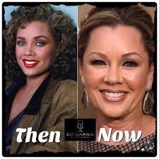 👑🌹👑🌹👑 #VanessaWilliams A Beautiful Black Woman With Blue Eyes! 👀  Always Gorgeous!