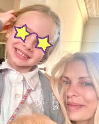 71,405 likes · 2,149 talking about this. Marina Pantzopoyloy H Kata3an8h Korh Ths Elenhs Menegakh Pozarei Meta To People Amp Style Eidhseis