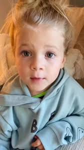 Suzanne Flores (suzanneflrs)