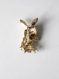 reindeer brooch