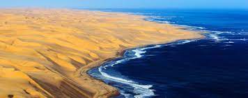 But the skeleton coast is also. Luxury Namibia Safaris Damarland Skeleton Coast Why Go When To Go Art Of Safari