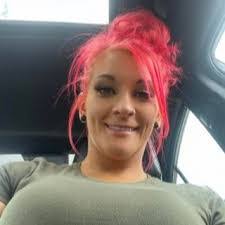 Amanda Stolp's Instagram, Twitter & Facebook