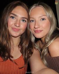 Hiii!! My name is Morgan and I'm from Harrison County, Kentucky. I am fully  committed to UK and am majoring in Human Health Sciences