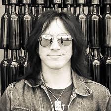 Flying Saucer Alert! I listened to a podcast detailing the famous Travis  Walton abduction and I made a model based