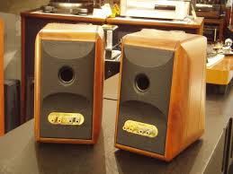 Owning a pair of sf speakers. Signum Sonus Faber Hifi Do Mcintosh Jbl Audio Technica Jeff Rowland Accuphase