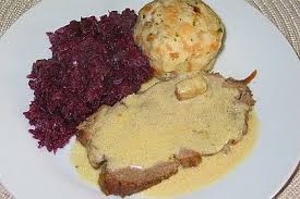 Schweinenackenbraten Mit Sahne Speck Zwiebel Sosse Von Bratensepp Chefkoch Rezept Kochen Und Backen Rezepte Lebensmittel Essen Leckeres Essen