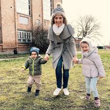 A tv2 legnagyobb sztárja a legritkább esetben mutatta meg csemetéit, és adta az arcukat reklámcélra. Fotokon A Legcukibb Sztarcsemete Ordog Nori Kislanya 4 Eves Lett Page 3 Femcafe