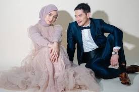 Dibocorkan febri diansyah, kalimat 'sakral' tertulis di slip gaji pegawai kpk viral, ini bunyinya. Foto Prewed Rezky Aditya Dengan Citra Kirana Ide Foto Prewed