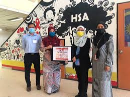 It is part of the kpj group with more than 1,022 medical consultants offering a full range of medical and surgical services from all disciplines. Private Hospital Donates Three Computers To Hsa The Star
