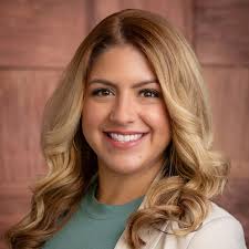 Allison Valenti's Instagram, Twitter & Facebook