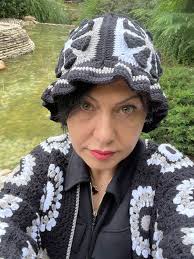 Crochet Flower Hat, Granny Square Hat, Crochet Bucket Hat, Black White Hat,  Crochet Daisy Hat, Hand Knit Hat, Fisherman Hat